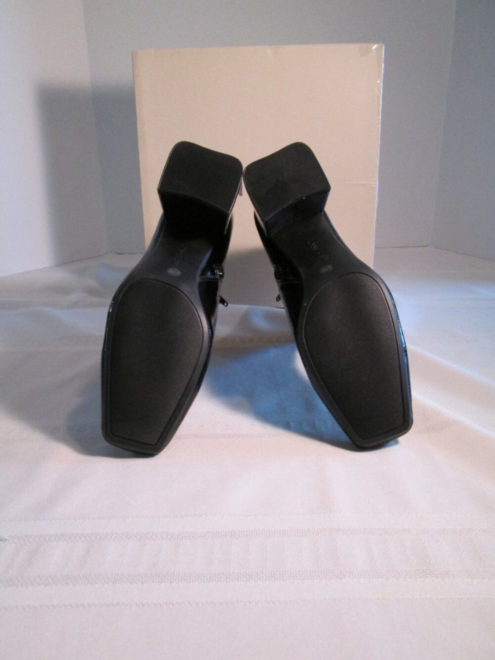 On 34th Margoe Square-Toe Booties NIB Sz 6.5 - Picture 9 of 12